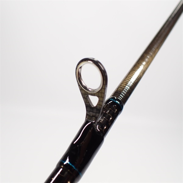 １８エメラルダスストイストＡＧＳ７６ＭＭＨ－ＳＭＴ